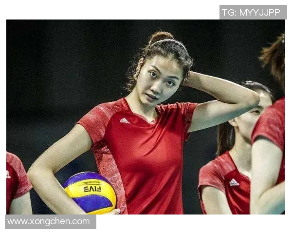 南京排球队以90分稳居精英赛积分榜首位争夺冠军荣耀