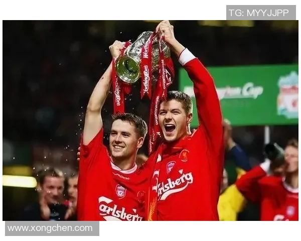 英格兰足球传奇欧文的辉煌历程与影响力分析 英格兰足球传奇欧文的辉煌历程与影响力分析