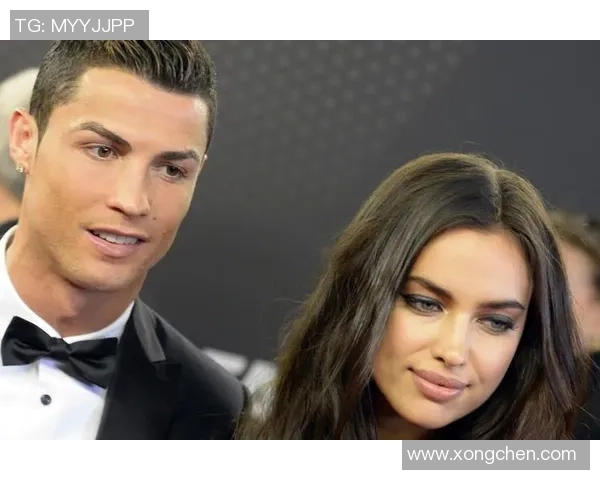 足球明星女友在沙滩度假尽显风采美丽瞬间令人心动不已 足球明星女友在沙滩度假尽显风采美丽瞬间令人心动不已