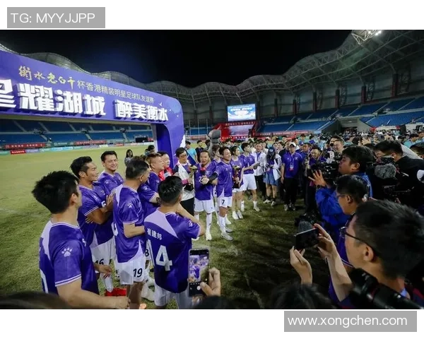 足球明星场上冲突引发热议球迷与媒体共同关注运动员情绪管理问题 足球明星场上冲突引发热议球迷与媒体共同关注运动员情绪管理问题